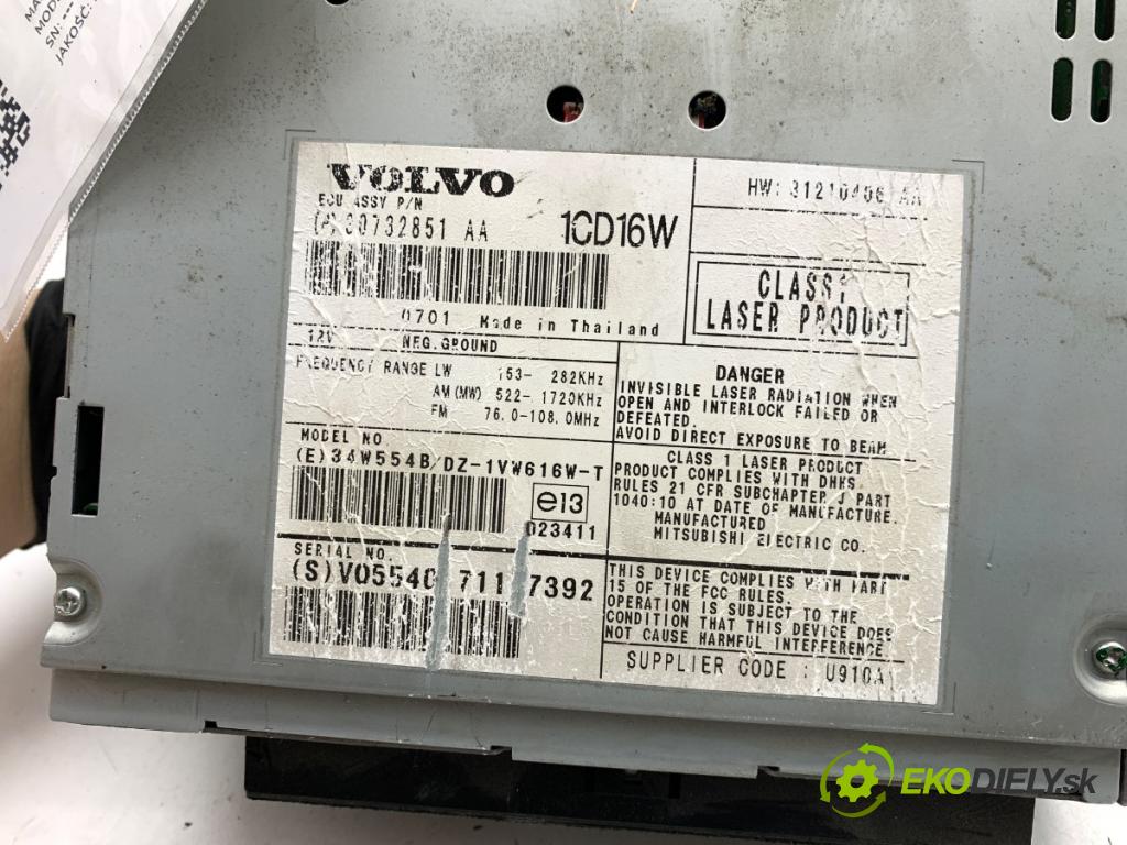 VOLVO V50 Kombi 2007 100 kW 2.0 D 1998 RADIO  (Audio zařízení)