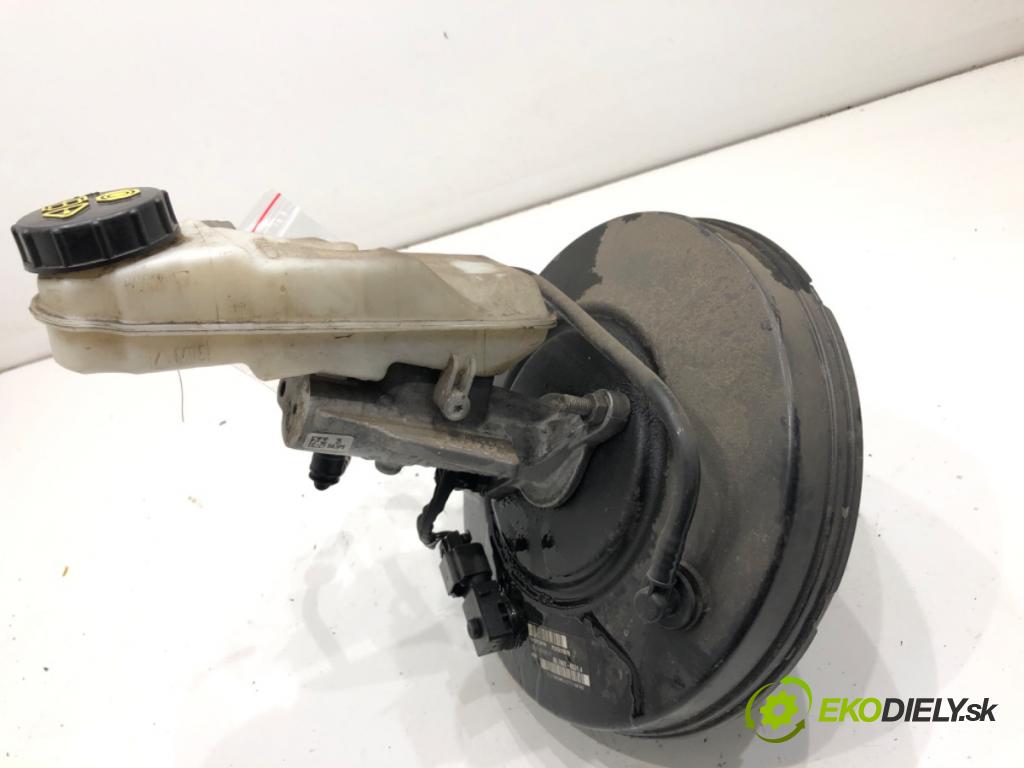 VOLVO V40 liftback 2012 84 kW D2 1560 Posilovač bŕzd P31317079