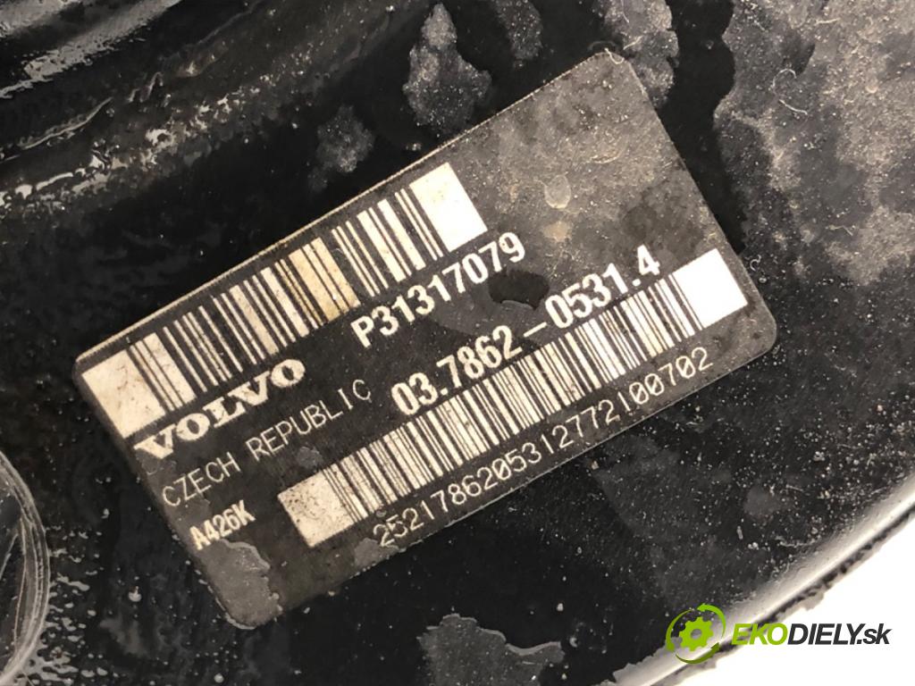 VOLVO V40 liftback 2012 84 kW D2 1560 posilovač bŕzd P31317079