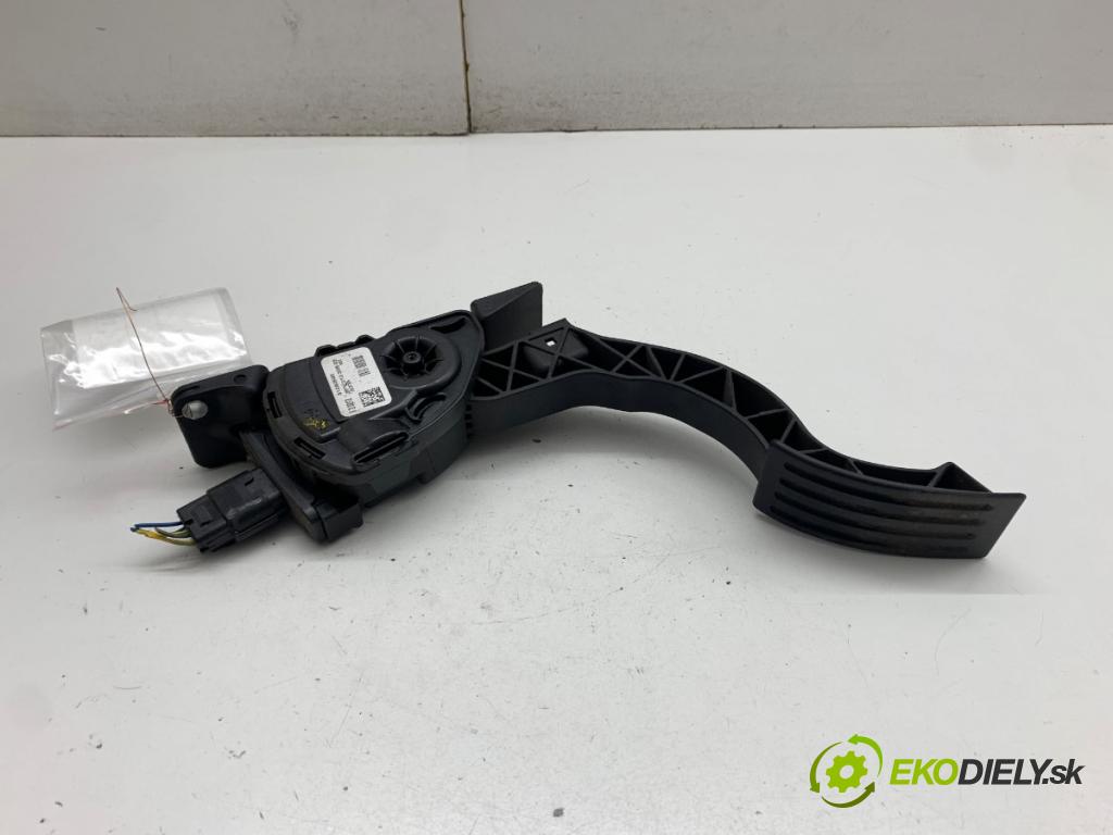 VOLVO V40 liftback 2012 84 kW D2 1560 potenciometr plynového pedálu 31280595 (Potenciometr plynového pedálu)