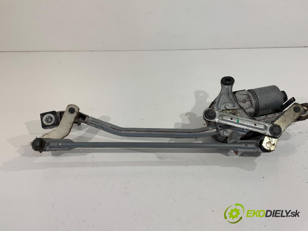 VOLVO V40 liftback 2012 84 kW D2 1560 mechanismus stěračů přední část 31378574 (Motorek stěračů přední)