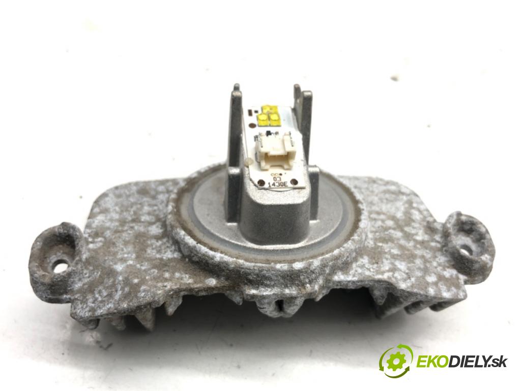 BMW F34 liftback 2016 190 kW 330 d 2993 modul LED 72131140