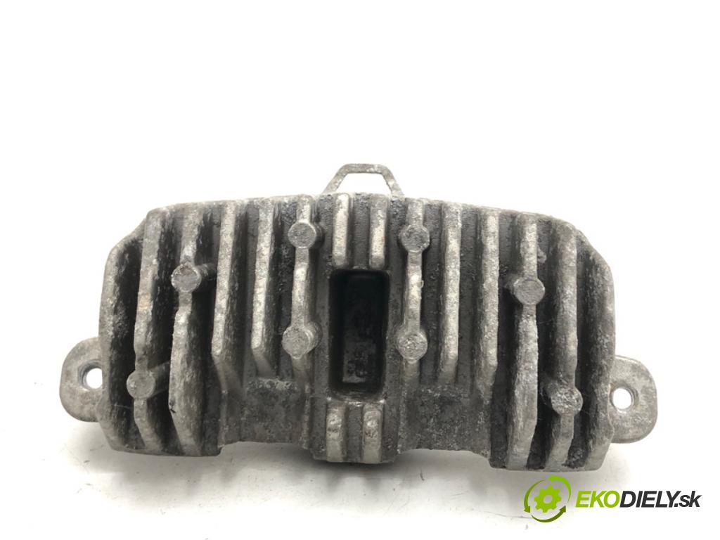 BMW F34 liftback 2016 190 kW 330 d 2993 modul LED 72131140