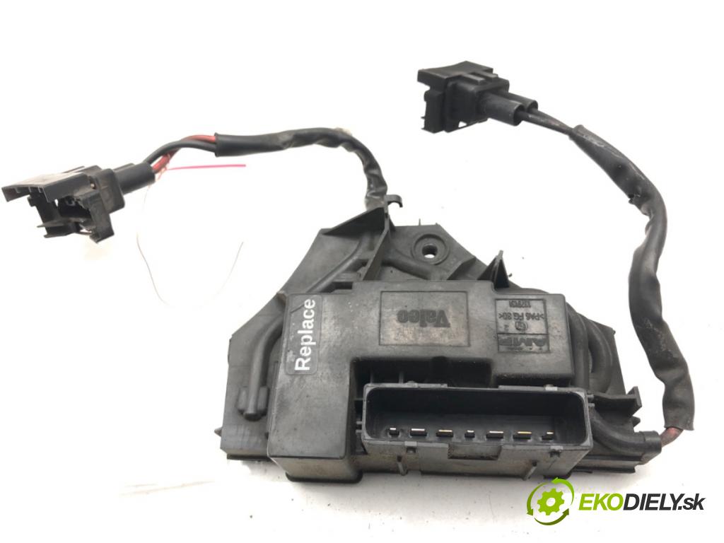 SAAB 9-3 sedan 2006 88 kW 1.9 TiD 1910 modul ventilátoru 1379131