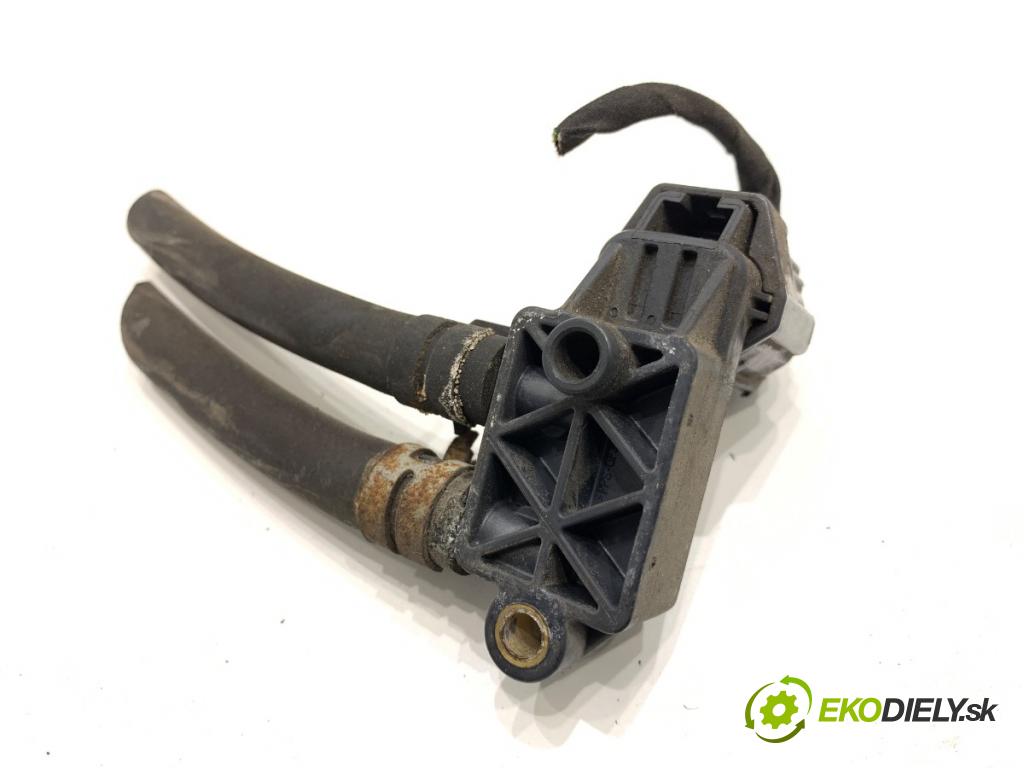 VOLVO V40 liftback 2012 84 kW D2 1560 snímač tlaku spalín DPF AV61-5L200-AB
