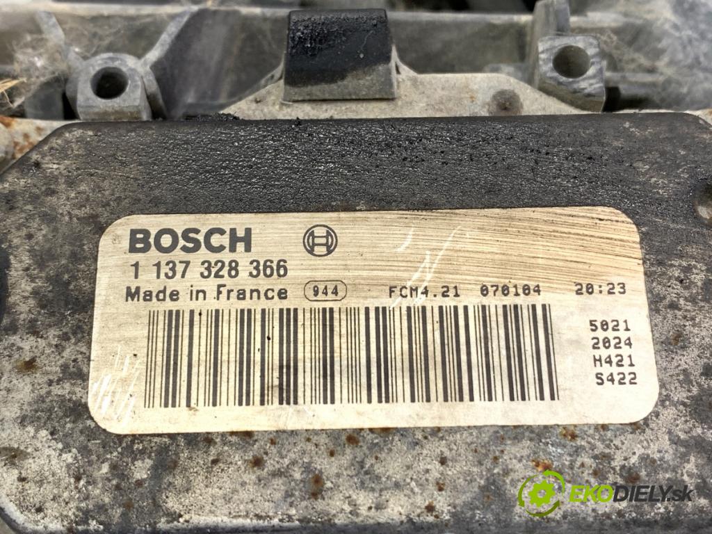 VOLVO V50 Kombi 2007 100 kW 2.0 D 1998 ventilátor chladiče 3135103740 (Ventilátor)