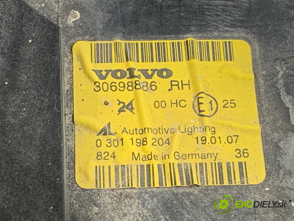 VOLVO V50 Kombi 2007 100 kW 2.0 D 1998 světlomet pravý přední část 30698886