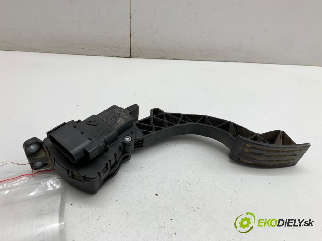 VOLVO V50 Kombi 2007 100 kW 2.0 D 1998 Potenciometer plynu 4M51-9F836-AH (Potenciometer plynového pedálu)