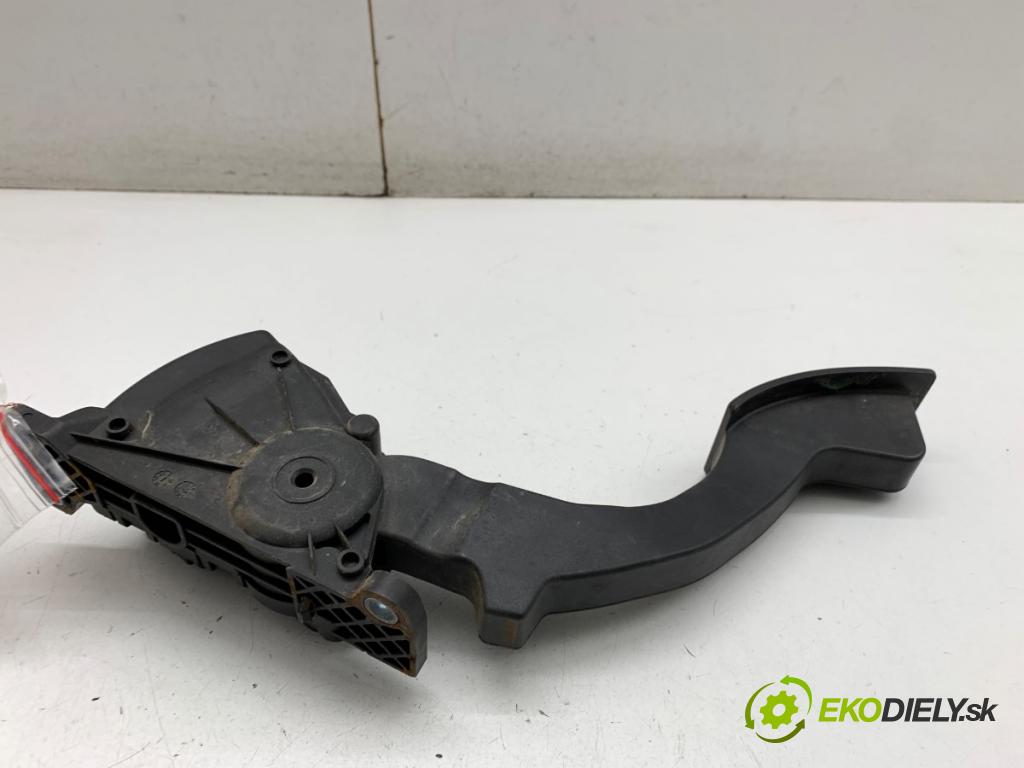 VOLVO V50 Kombi 2007 100 kW 2.0 D 1998 Potenciometer plynu 4M51-9F836-AH (Potenciometer plynového pedálu)