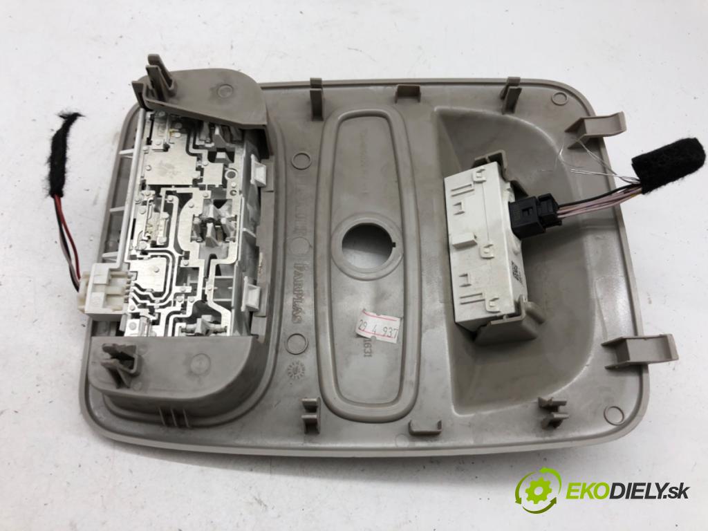 RENAULT CLIO IV liftback 2014 66 kW 0.9 TCe 90 898 Svetlo stropné 739486822R