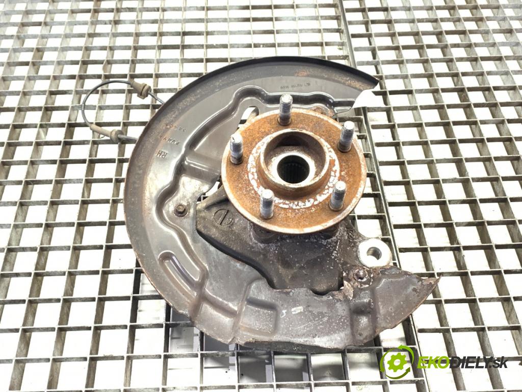 FORD MONDEO MK5 sedan 2013 133 kW 1.6 1596 náboj pravy predný 