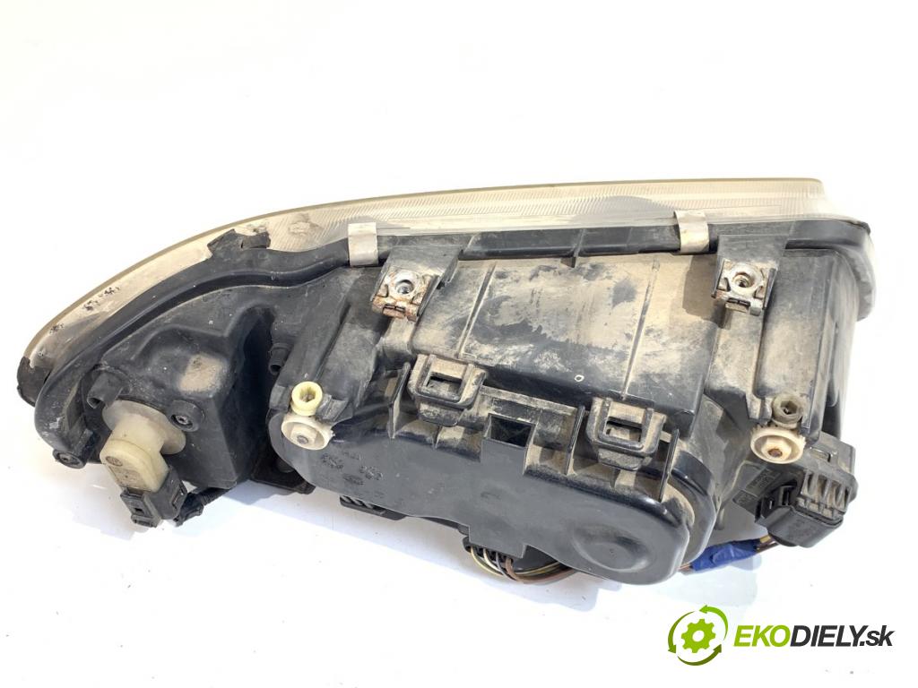 AUDI A3 8L liftback 2002 74 kW 1.9 TDI 1896 světlomet pravý přední část 153895-00