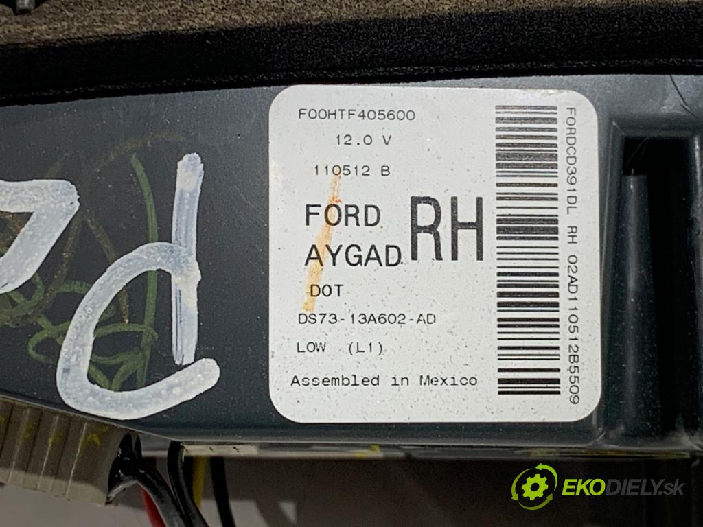 FORD MONDEO MK5 sedan 2013 133 kW 1.6 1596 Svetlo pravy zad vnútorná DS73-13A602-AD