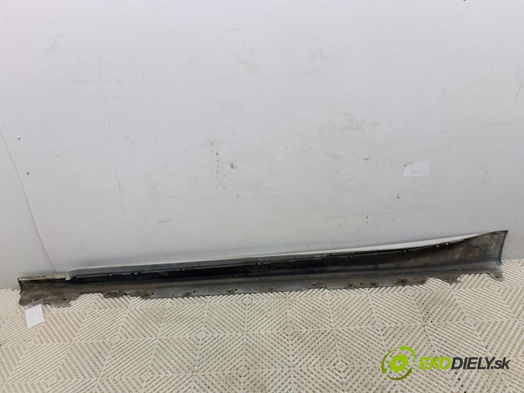 BMW F34 liftback 2016 190 kW 330 d 2993 lišta prahová levý