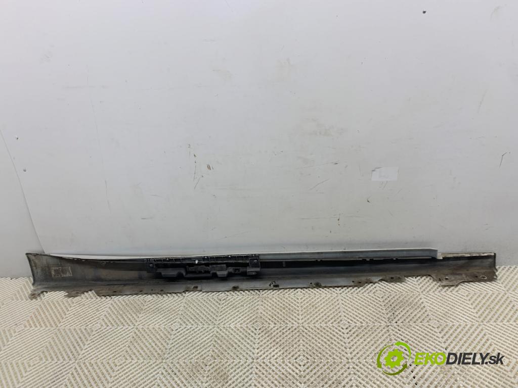BMW F34 liftback 2016 190 kW 330 d 2993 lišta prahová pravý