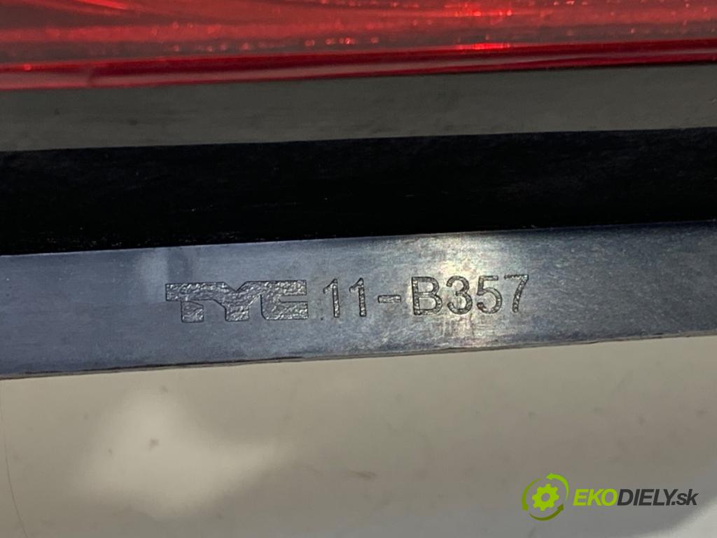 CITROEN JUMPER II Autobus 2006 74 kW 2.2 HDi 100 2198 světlo pravý zadní část 11-B357