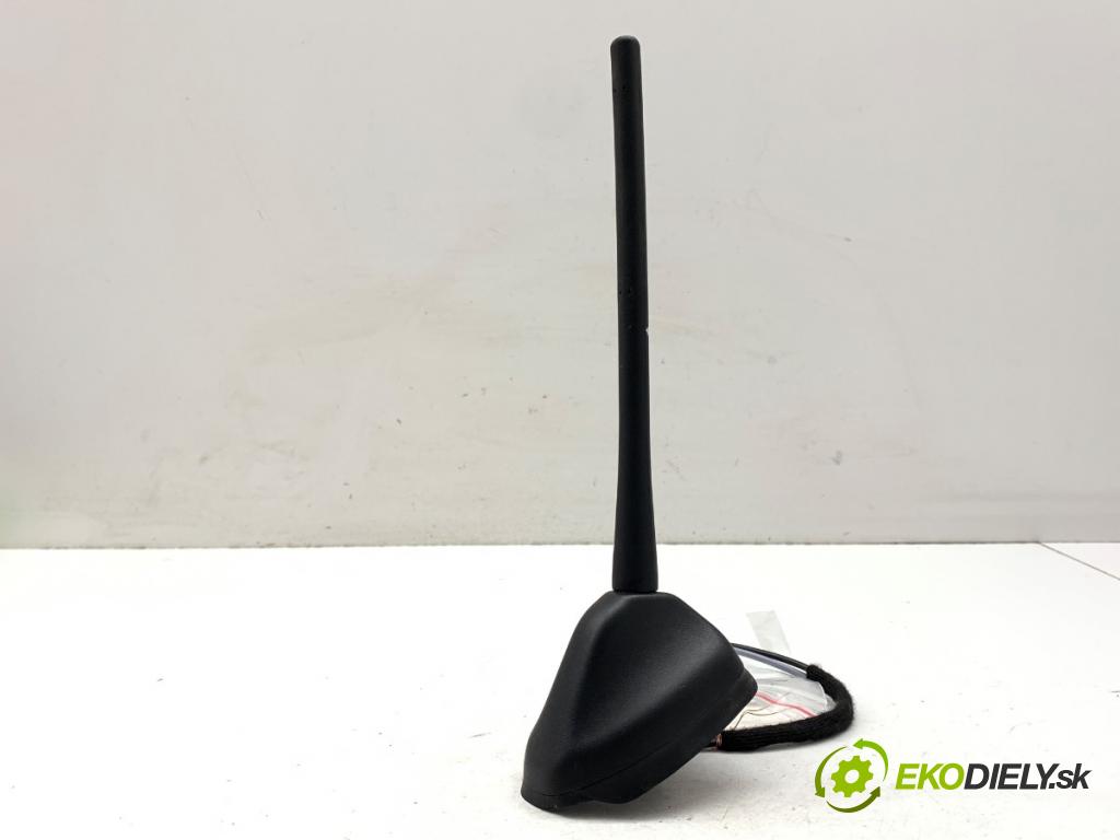 FORD ECOSPORT SUV 2021 92 kW 1.0 EcoBoost 998 ANTENA GN15-19G461-DE