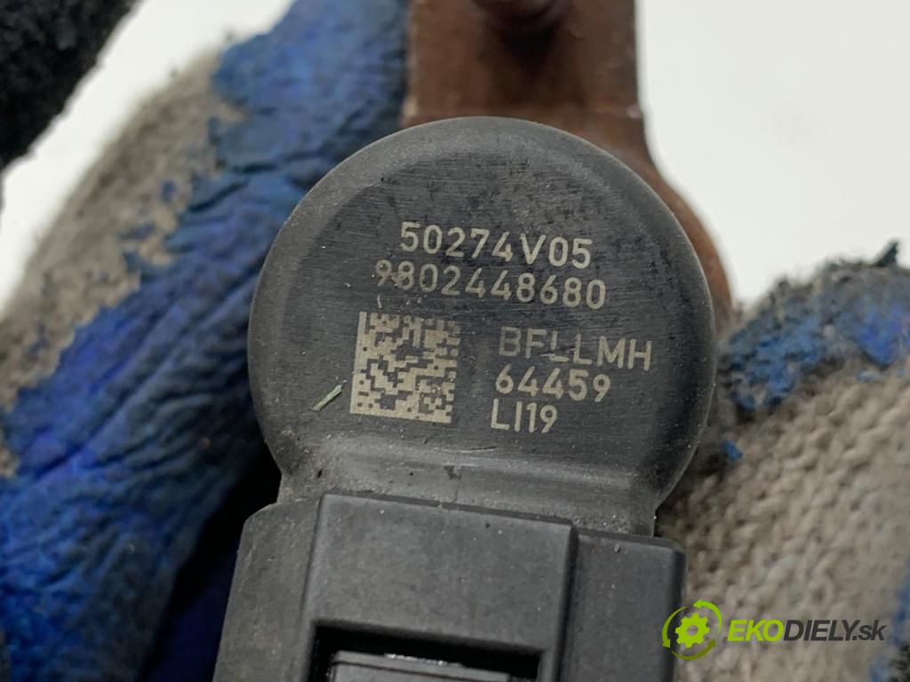 VOLVO V40 liftback 2012 84 kW D2 1560 Vstrekovacie ventily 9802448680