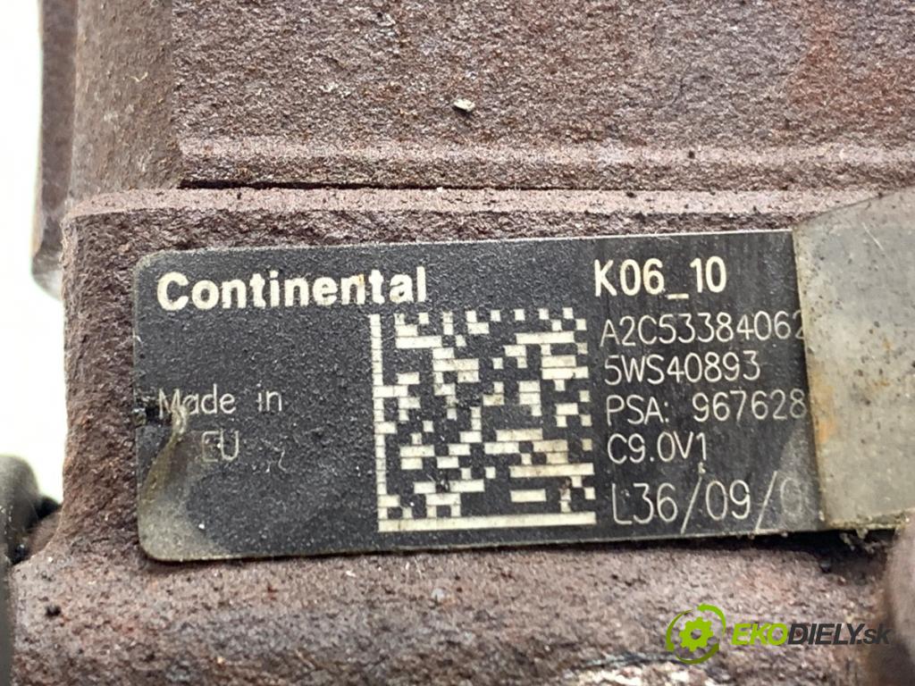 VOLVO V40 liftback 2012 84 kW D2 1560 pumpa vstřikovací 9676289780 (Vstřikovací čerpadlo)