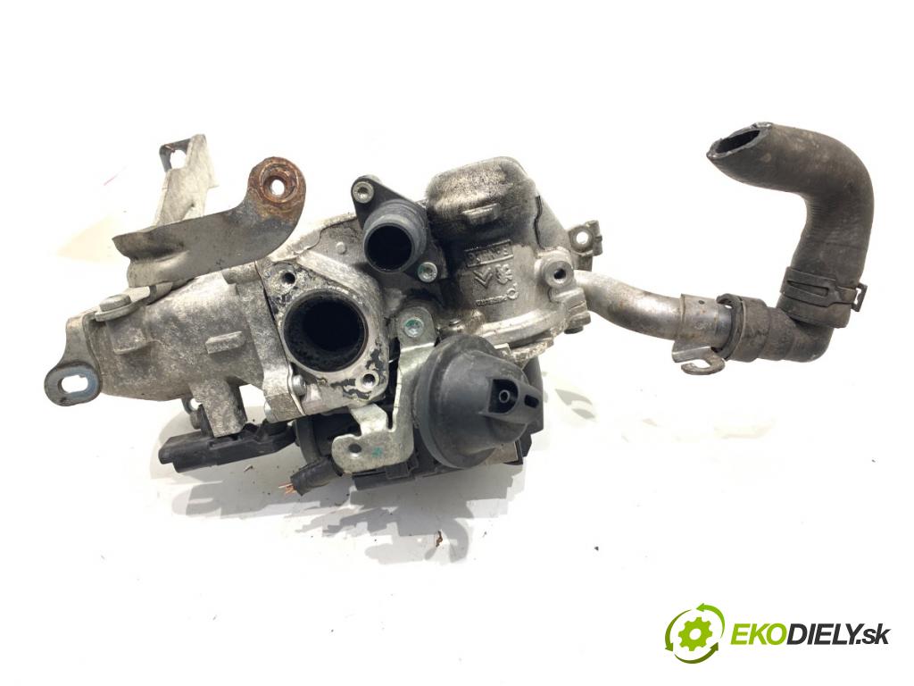 VOLVO V40 liftback 2012 84 kW D2 1560 chladič EGR 9671187780