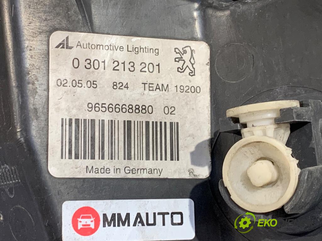 PEUGEOT 407 SW Kombi 2006 80 kW 1.6 HDi 110 1560 světlomet levý přední část 9656668880