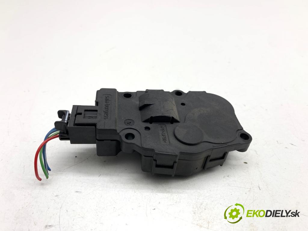BMW F34 liftback 2016 190 kW 330 d 2993 motor topení EFB491