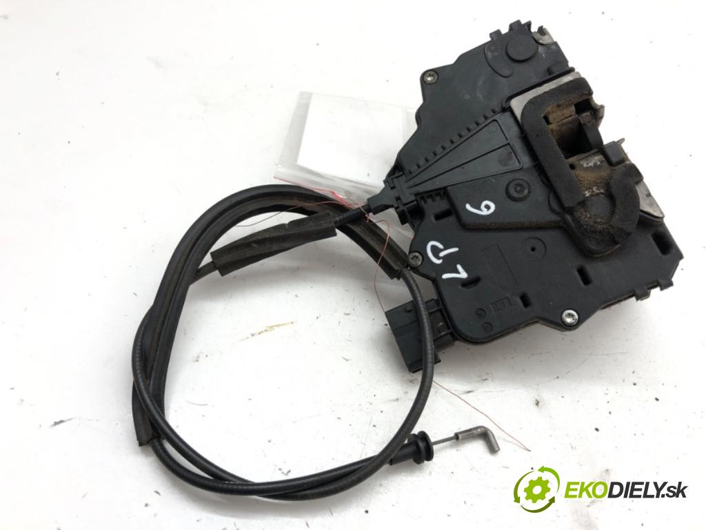 FIAT GRANDE PUNTO liftback 2006 55 kW 1.3 D Multijet 1248 zámok Dvere ľavy predný 55702897
