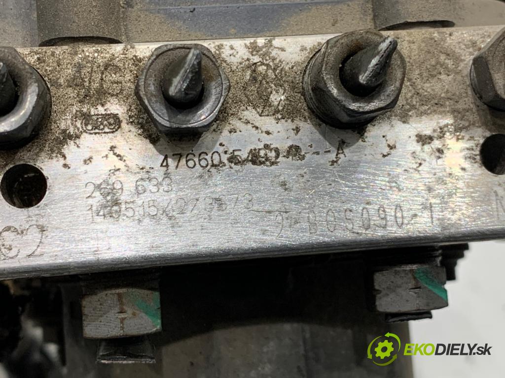 RENAULT CLIO IV liftback 2014 66 kW 0.9 TCe 90 898 pumpa ABS 476605492R (Pumpa ABS)