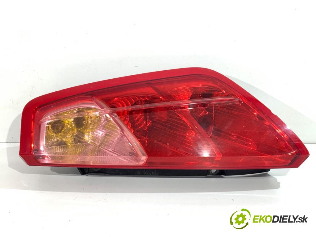 FIAT GRANDE PUNTO liftback 2006 55 kW 1.3 D Multijet 1248 Svetlo pravy zad 51701590