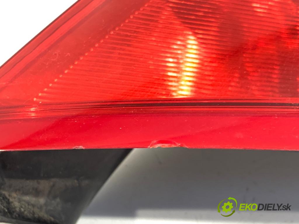 FIAT GRANDE PUNTO liftback 2006 55 kW 1.3 D Multijet 1248 Svetlo pravy zad 51701590
