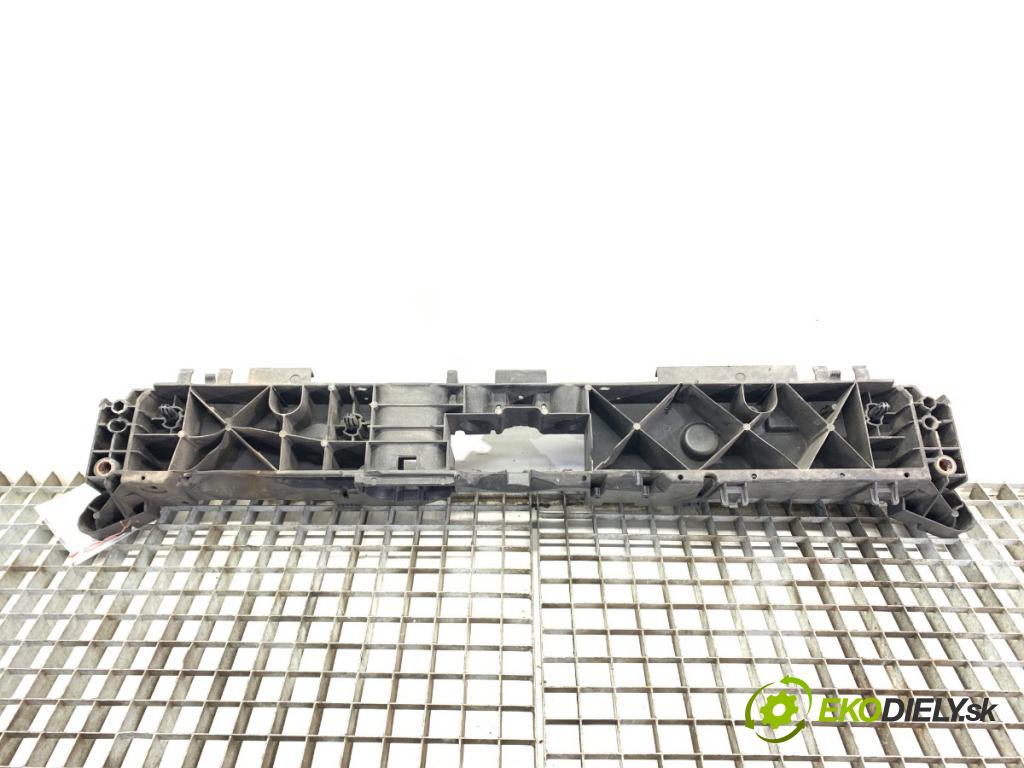 RENAULT CLIO IV liftback 2014 66 kW 0.9 TCe 90 898 Výstuha horná 625003860R (Výstuha)