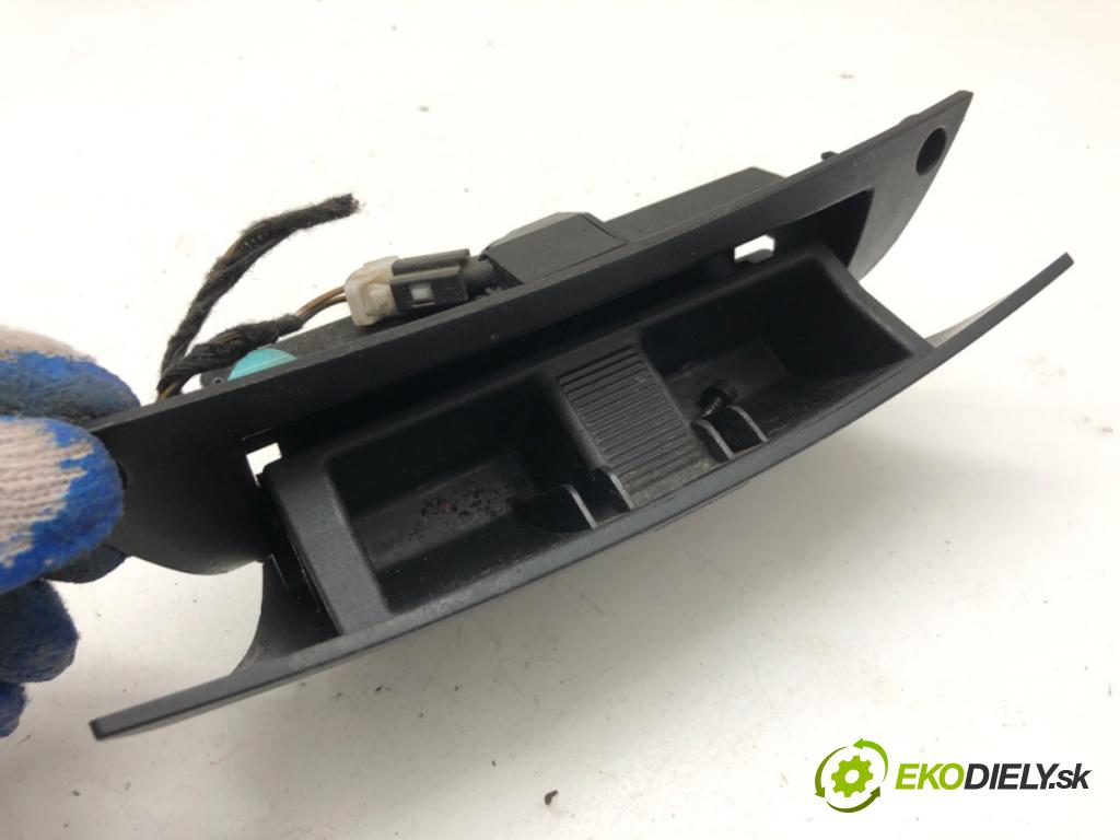 FIAT STILO liftback 2001 85 kW 1.9 JTD (192_XE1A) 1910 popelník 735269801
