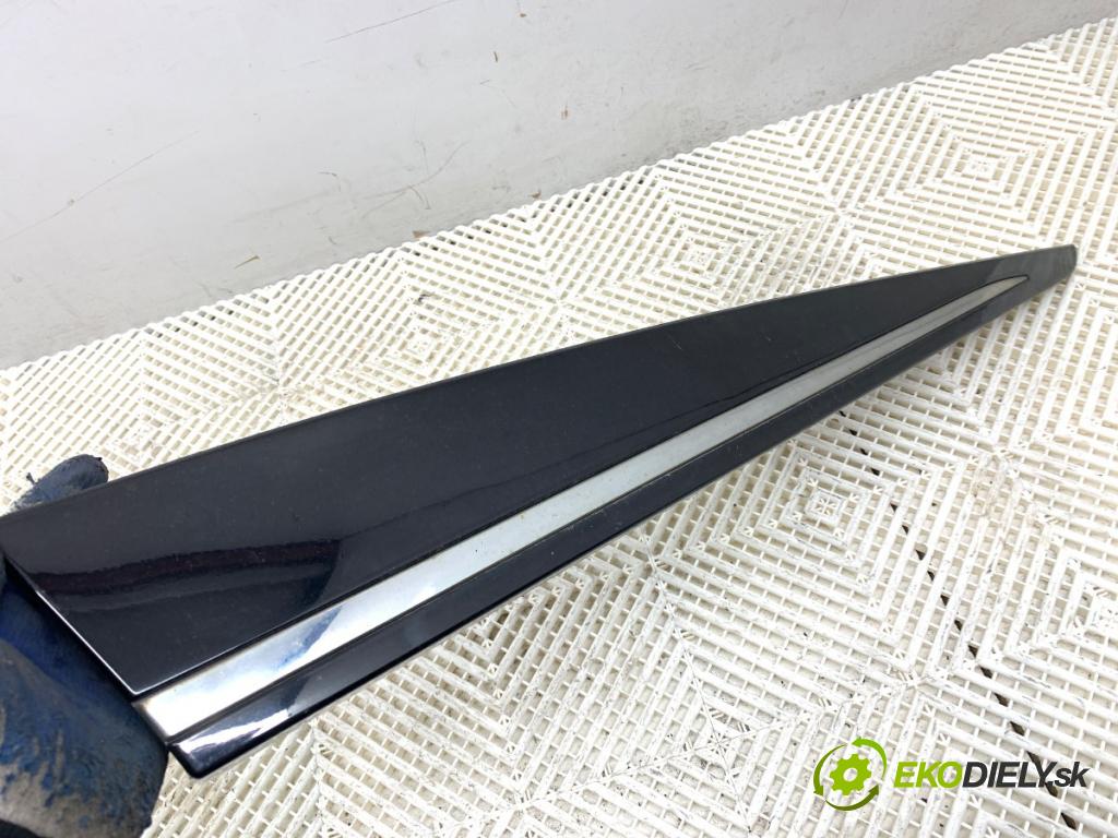 RENAULT CLIO IV liftback 2014 66 kW 0.9 TCe 90 898 Lišta Dvere pravy predný 801865598R
