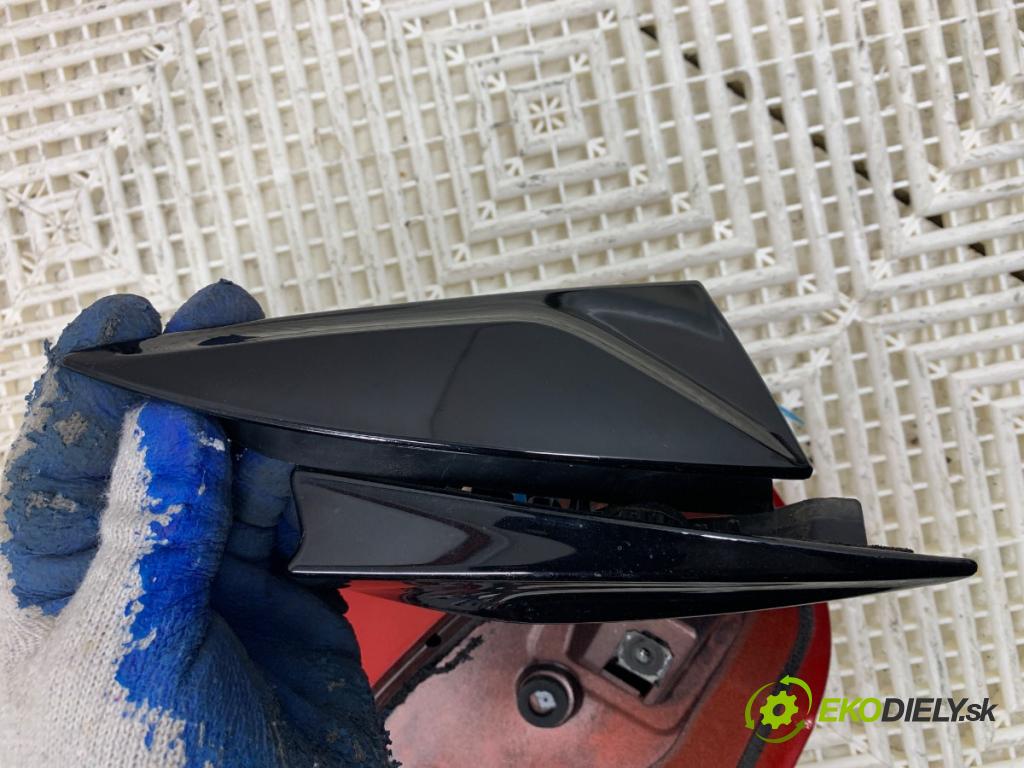 RENAULT CLIO IV liftback 2014 66 kW 0.9 TCe 90 898 Spoiler zad