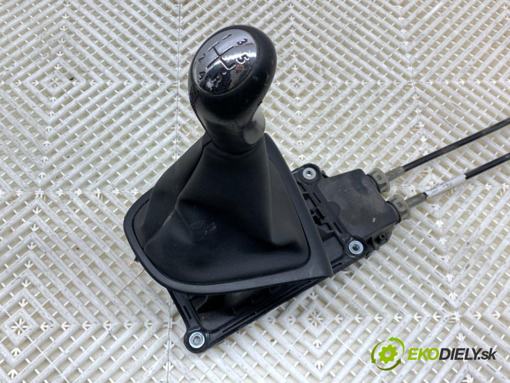 RENAULT CLIO IV liftback 2014 66 kW 0.9 TCe 90 898 Kulisa 349014605R (Rýchlostná páka (kulisa))
