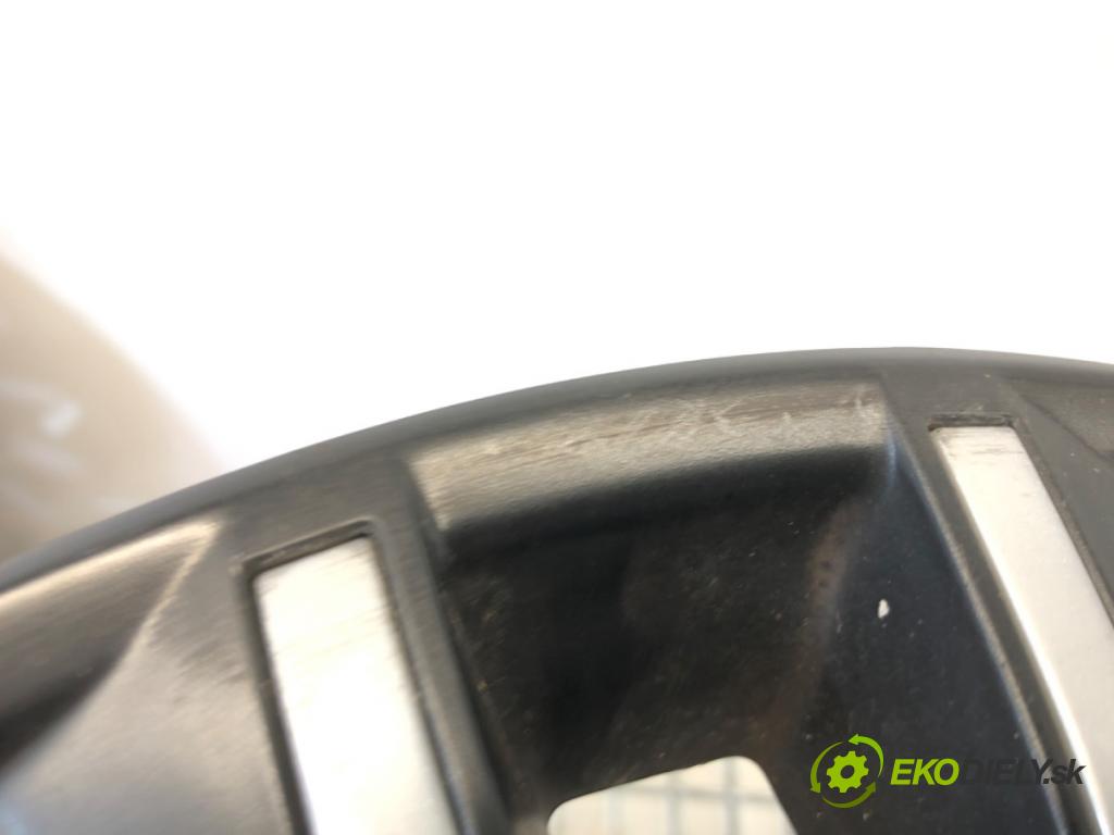 RENAULT CLIO IV liftback 2014 66 kW 0.9 TCe 90 898 15 X 4 SZT.