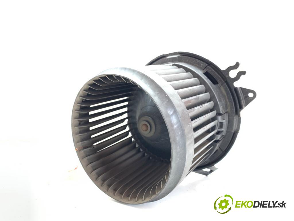 RENAULT CLIO IV liftback 2014 66 kW 0.9 TCe 90 898 ventilátor kúrenia 5P3730000