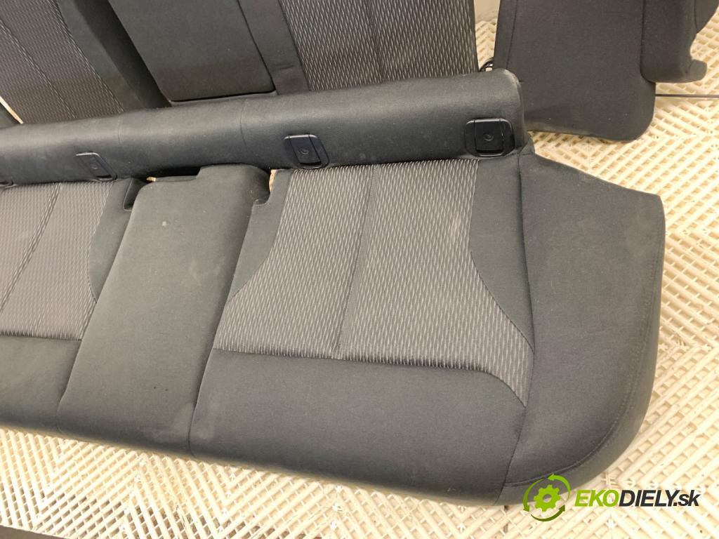 BMW F34 liftback 2015 140 kW 320 d 1995 sedadlo druhý VLÁDA: