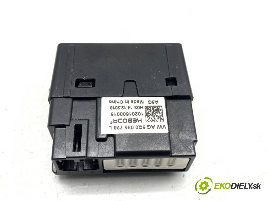 SKODA OCTAVIA III Kombi 2019 110 kW 2.0 TDI 1968 HNÍZDO: USB 5Q0035726L