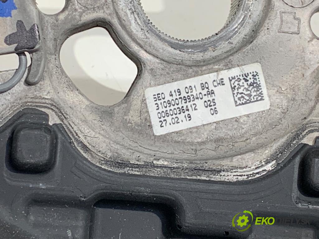 SKODA OCTAVIA III Kombi 2019 110 kW 2.0 TDI 1968 Volant 5E0419091BQ (Volant)
