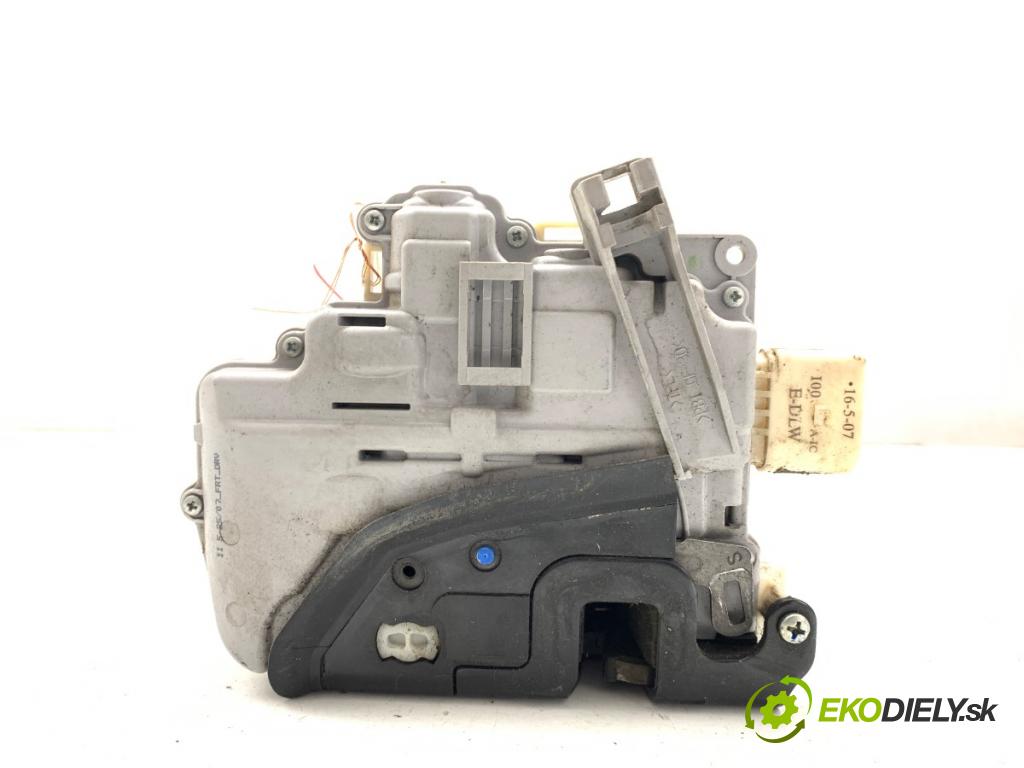 AUDI A6 C6 Kombi 2007 120 kW 2.7 TDI 2698 zámok Dvere ľavy predný 4F1837015E