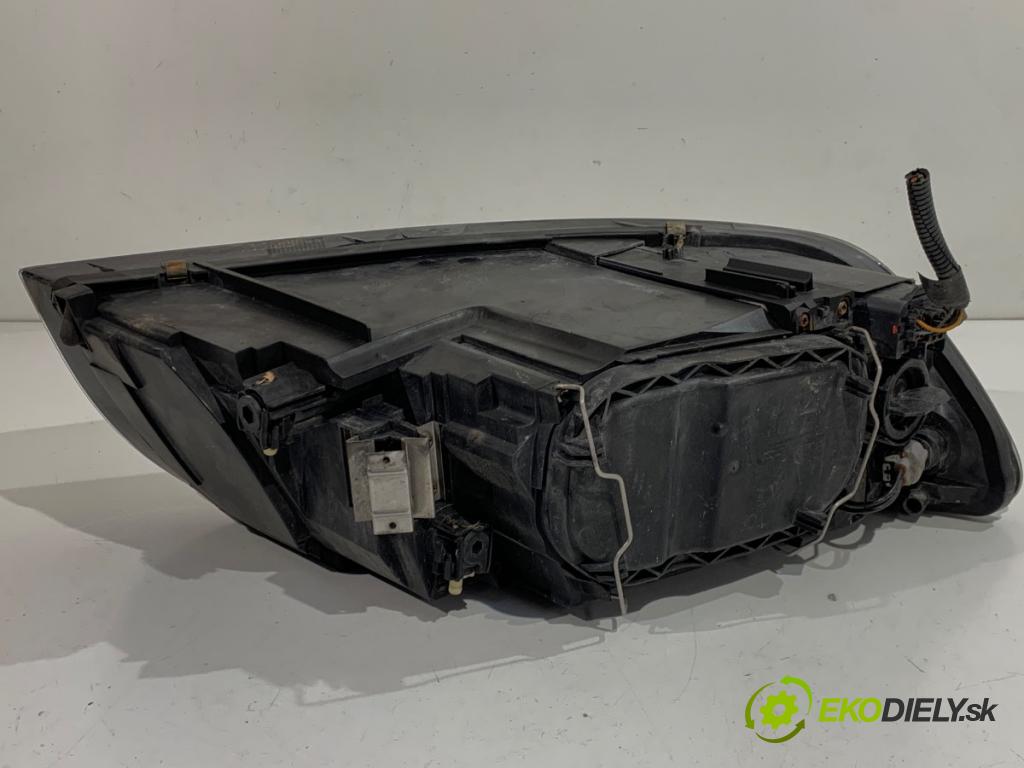 VOLVO V50 Kombi 2005 80 kW 1.6 D 1560 Svetlomet ľavy predný 30698885