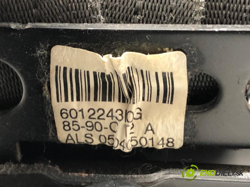 VOLVO V50 Kombi 2005 80 kW 1.6 D 1560 Držiak BEZPEČNOSŤ ľavy predný