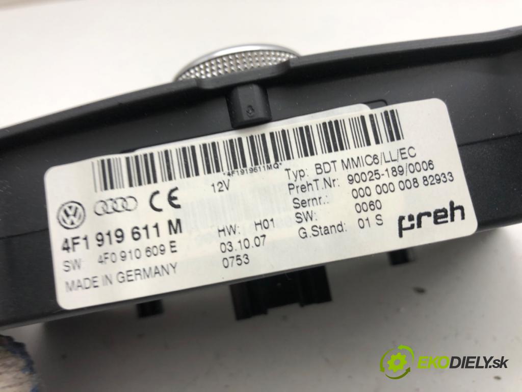 AUDI A6 C6 Kombi 2007 120 kW 2.7 TDI 2698 Panel ovládania radia 4F1919611M (Prepínacie páčky pod volantom)