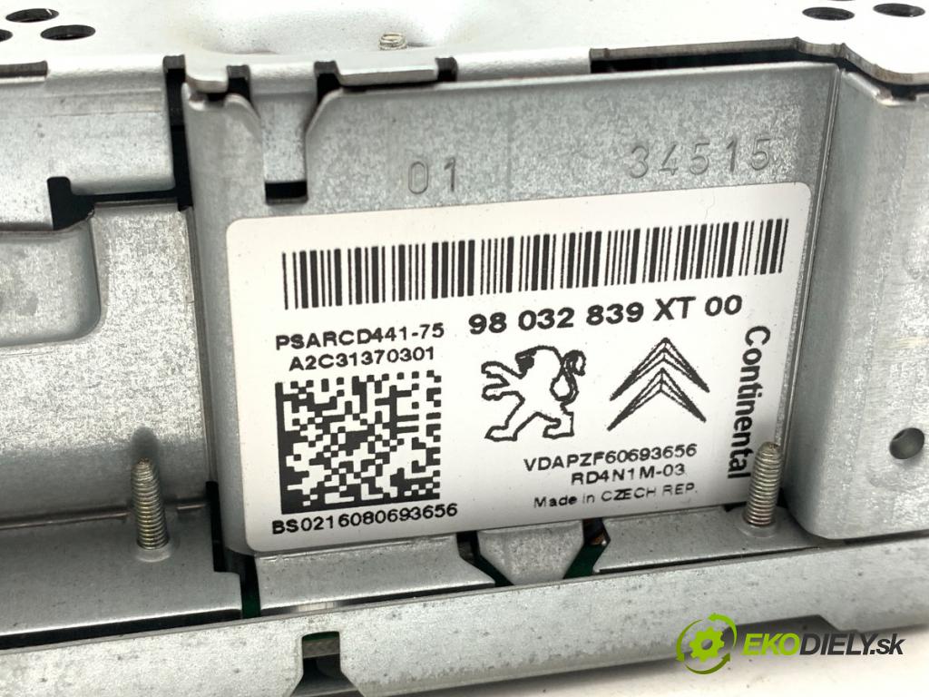 PEUGEOT PARTNER II Nadwozie pełne/minivan 2016 66 kW 1.6 HDi 16V 1560 RADIO 98032839XT (Audio zařízení)
