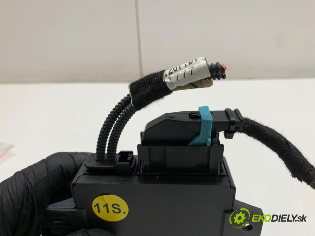 AUDI A6 C6 Kombi 2007 120 kW 2.7 TDI 2698 modul GATEWAY 4L0907468B