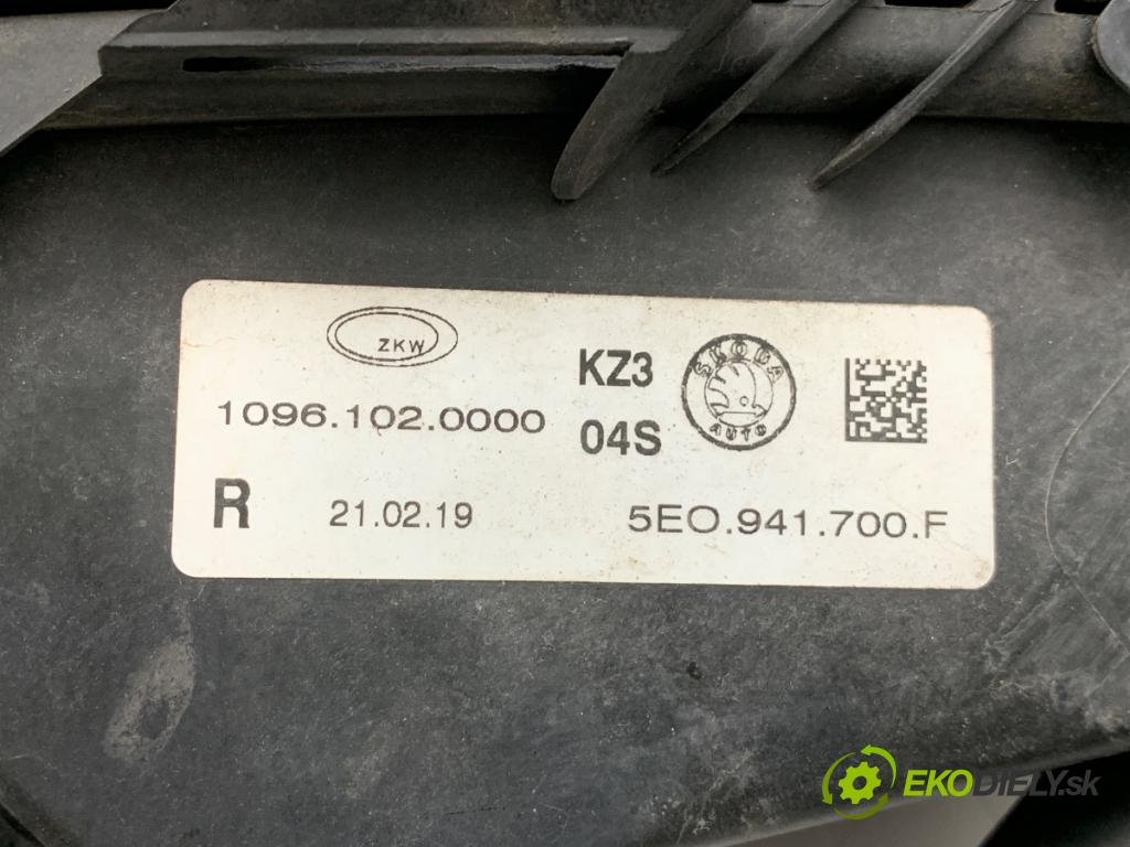 SKODA OCTAVIA III Kombi 2019 110 kW 2.0 TDI 1968 hmlové svetlo, hmlovka pravý přední část 5E0941700F
