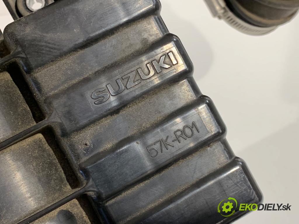 SUZUKI SWIFT III liftback 2009 67 kW 1.3 (RS 413) 1328 Obal filtra vzduchu 63J-A01 (Obal vzduchového filtra)