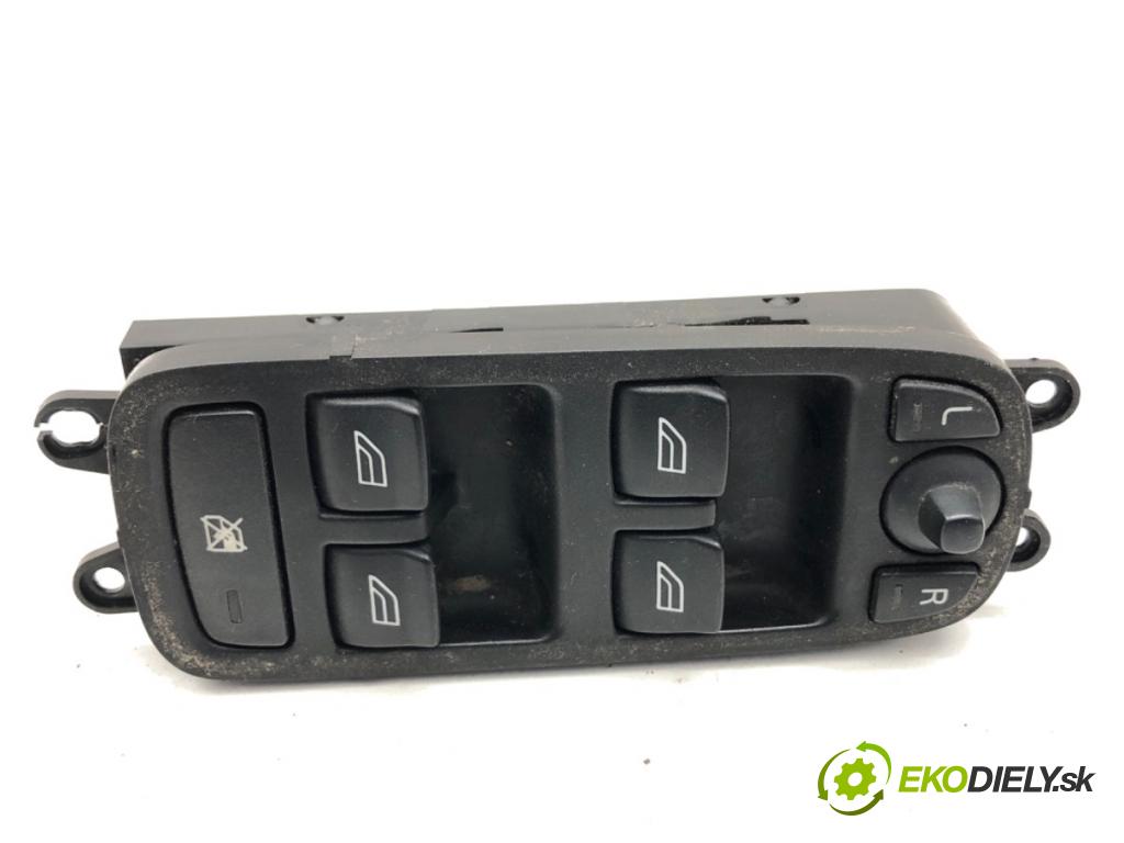 VOLVO V50 Kombi 2005 80 kW 1.6 D 1560 přepínač oken 30710787 (Páčky pod volantem)