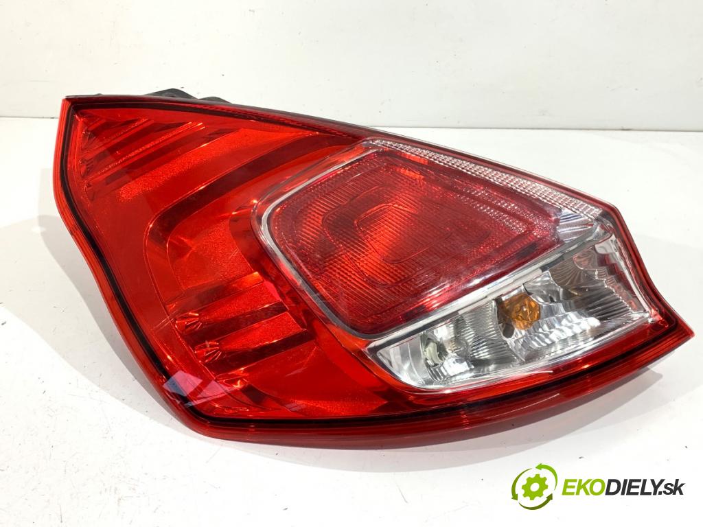 FORD FIESTA MK7 liftback 2015 70 kW 1.5 TDCi 1499 světlo levý zadní část C1BB-13405-AA